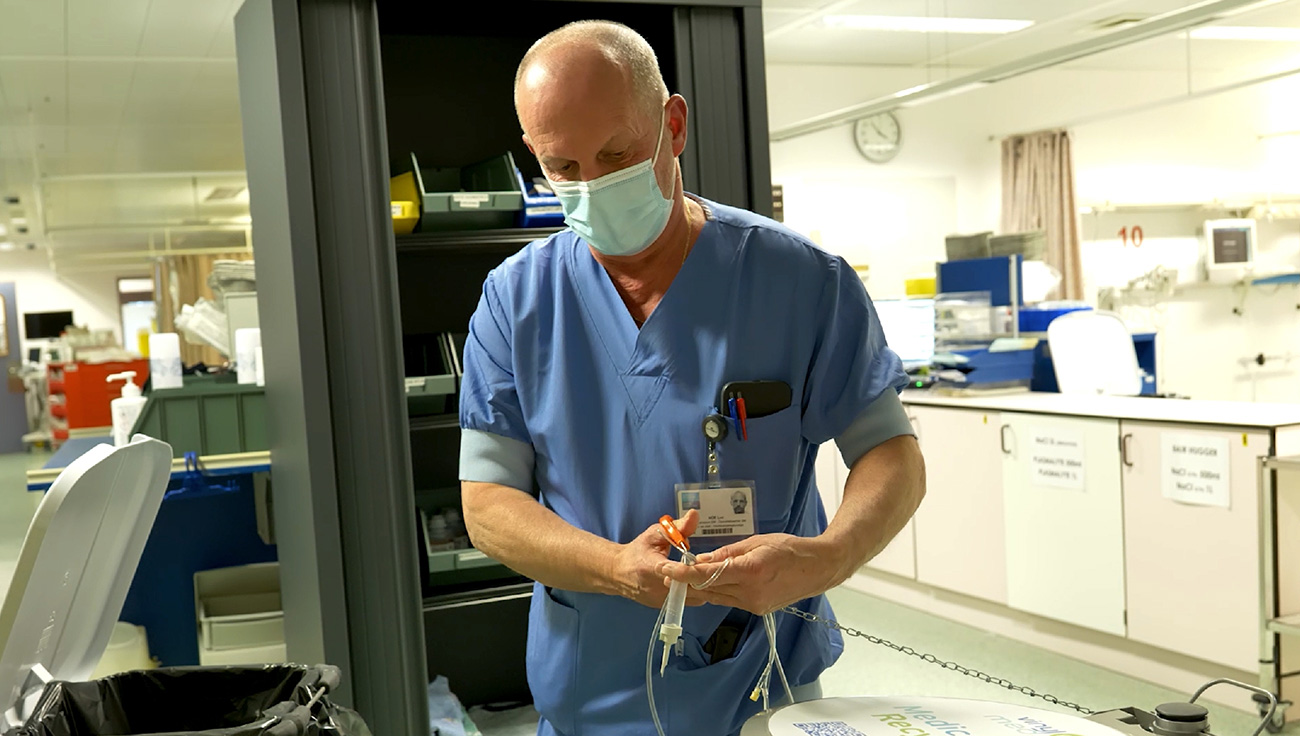 Des déchets médicaux en PVC non dangereux sauvés de l'incinérateur 4