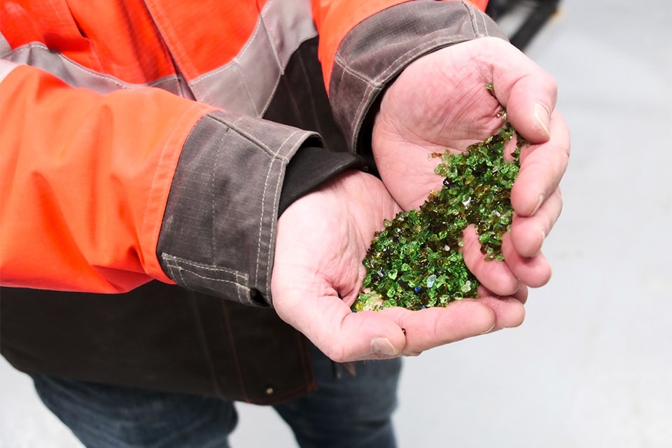 Des filtres à eau fabriqués à partir de verre recyclé grâce à Dryden Aqua et MSort 3