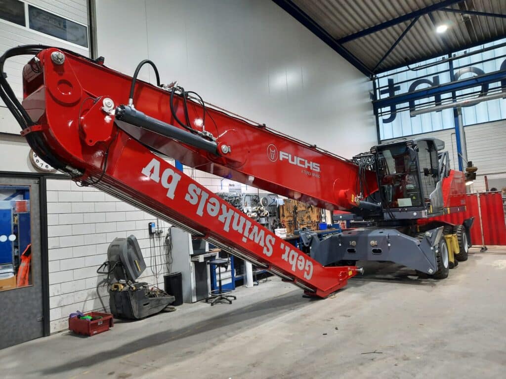 Nieuwe Fuchs MHL350F voor Gebr. Swinkels in Heerlen