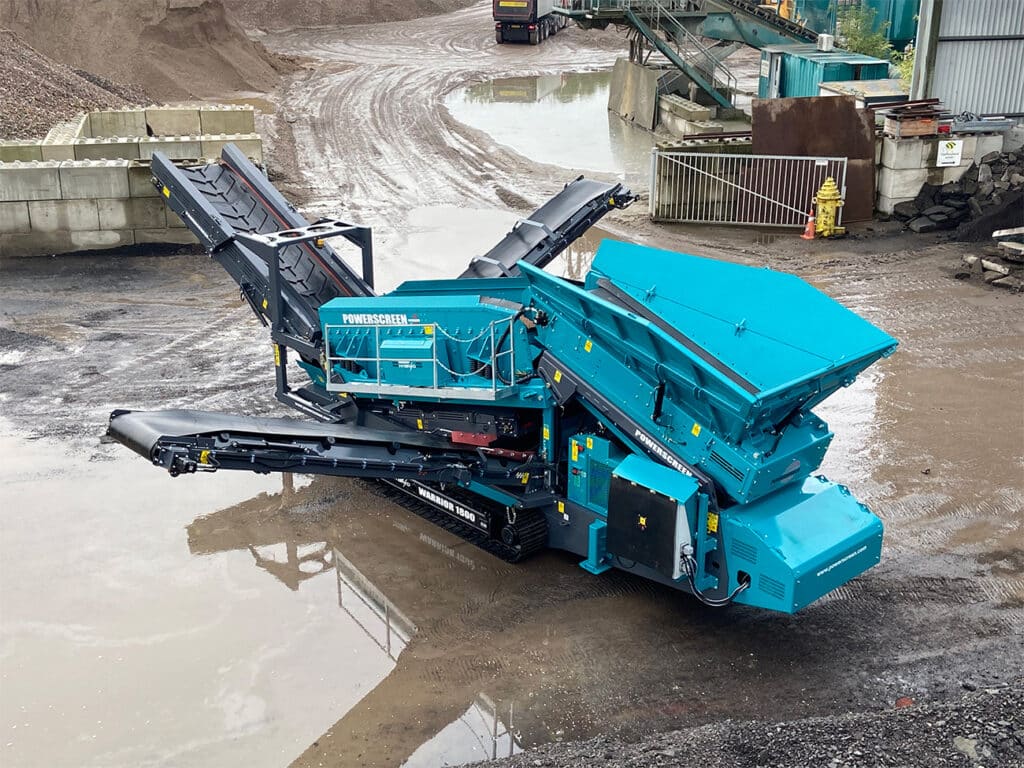 Dubbel duurzame Powerscreen Warrior 1800 geleverd bij Dura Vermeer.