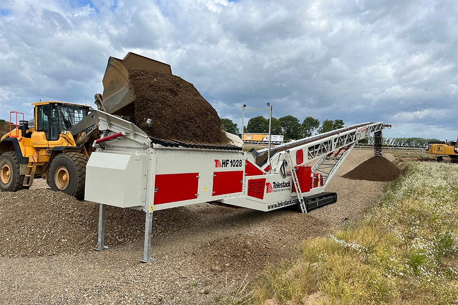 Grootste Telestack hopper-feeder geleverd bij Steengoed