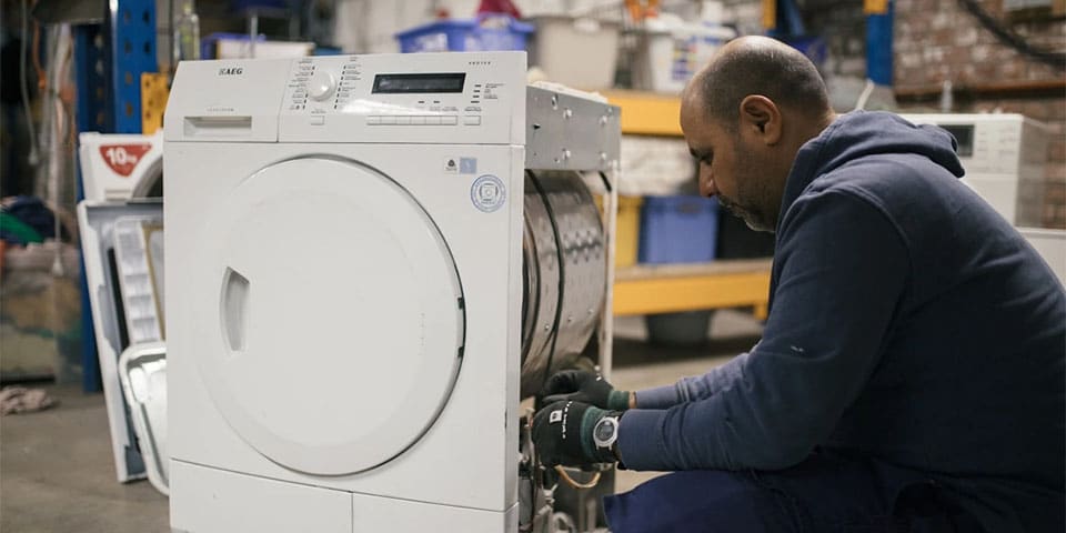 Recupel, HERW!N en RESSOURCES geven meer dan 2.000 ton elektr(on)ische apparaten een tweede leven