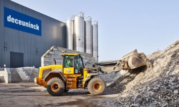 Van recycling tot groene energie: duurzaamheidsstrategie Deceuninck in actie 12