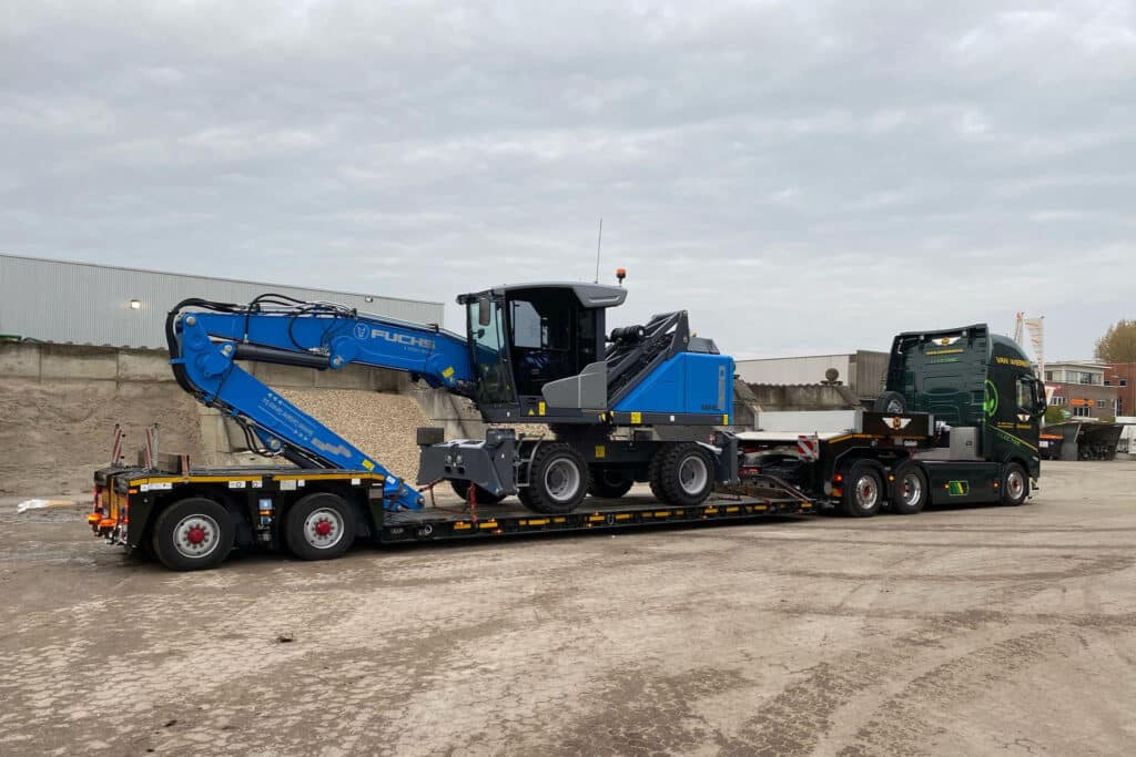 Nieuwe Fuchs MHL320F voor BCS (Bemmel Container Service)
