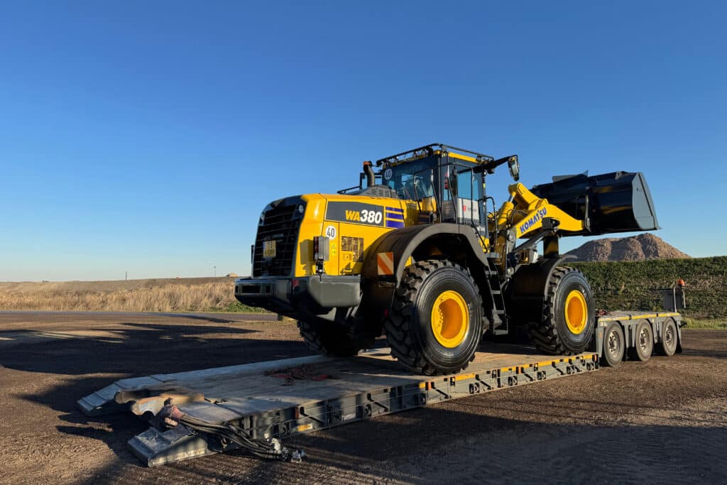 Nieuwe Komatsu WA380-8 geleverd bij Attero