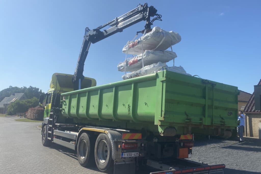 100.000 ton asbestafval aan huis opgehaald sinds start van de projecten