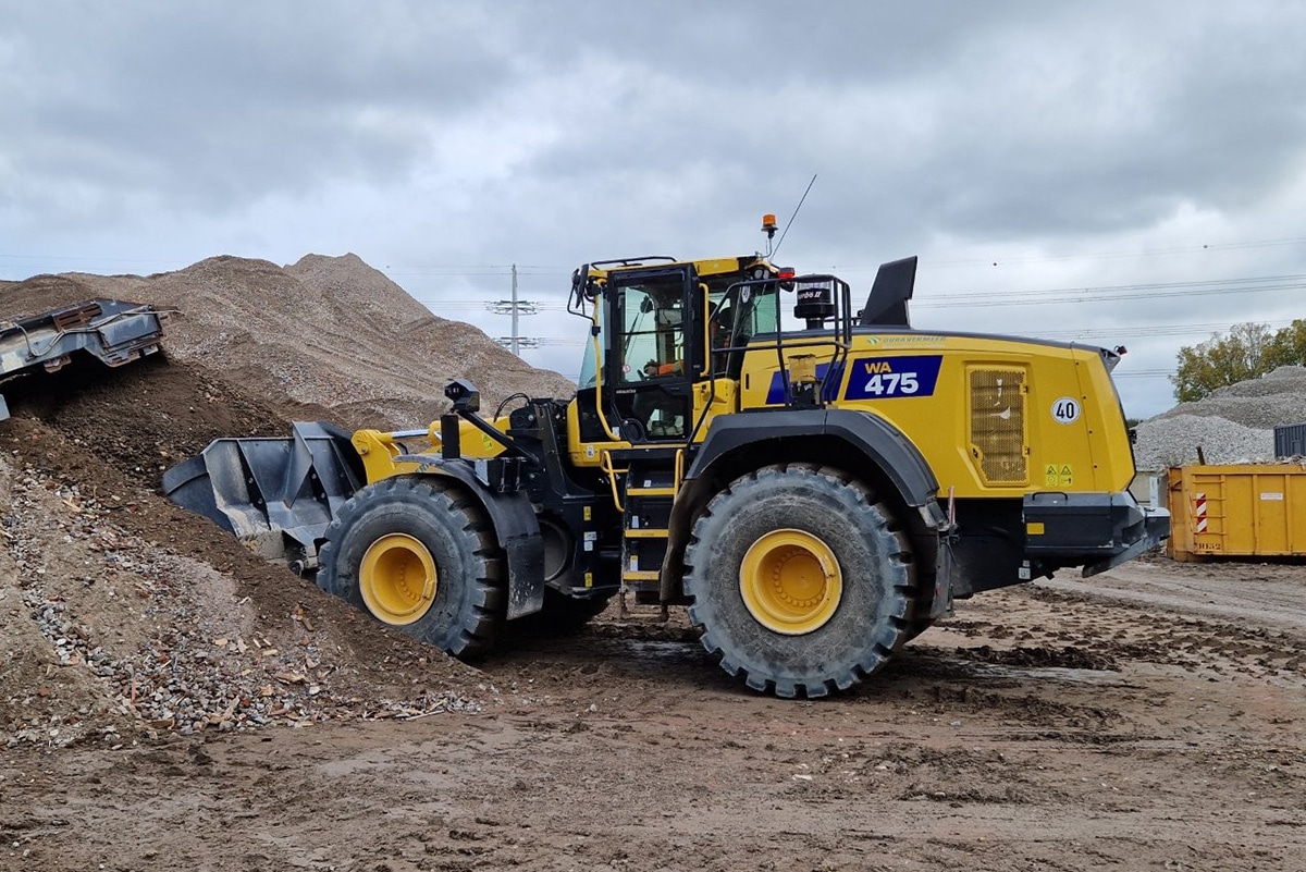 Nieuwe duurzaam duo Komatsu machines voor Dura Vermeer reststoffen 5