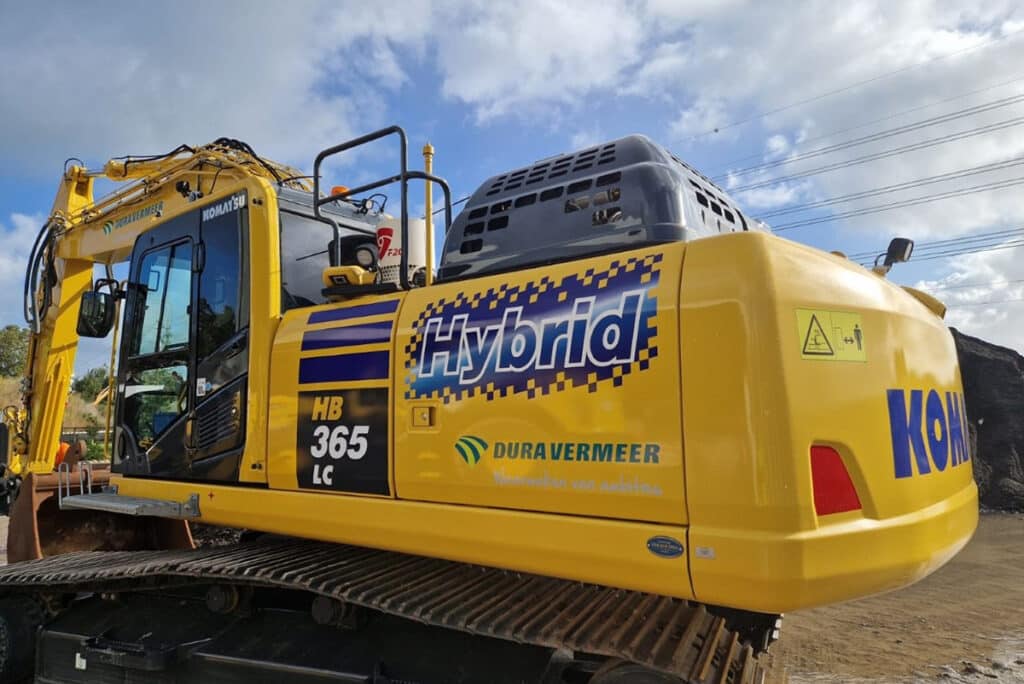 Nieuwe duurzaam duo Komatsu machines voor Dura Vermeer reststoffen 3