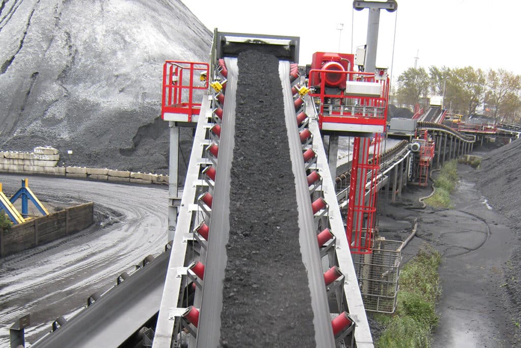 Toonaangevende transportbandtechniek houdt recyclingstromen in beweging 1