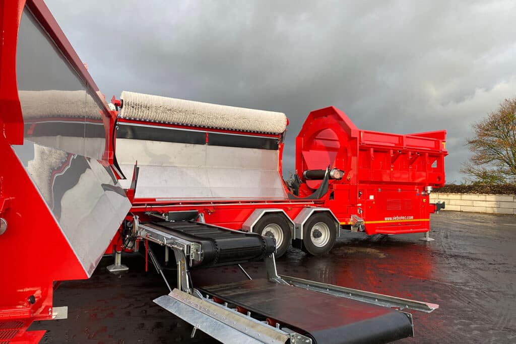 Nieuw duo elektrische Siebotec 6000 E trommelzeven geleverd bij Indaver 2