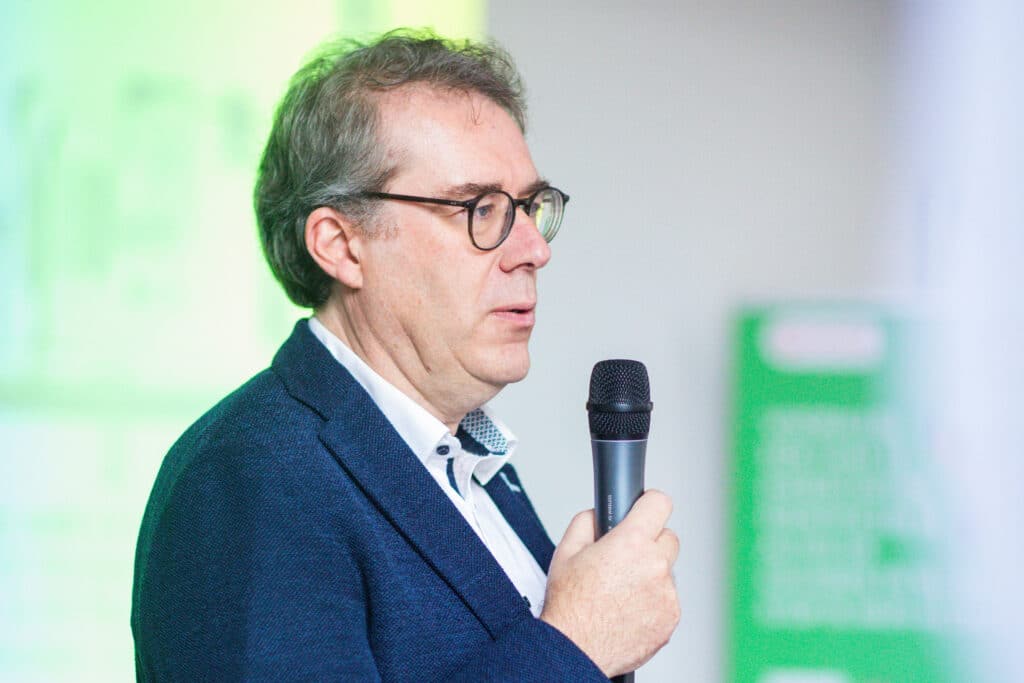 Verbrandingsas omgezet in koolstofarme en circulaire bouwmaterialen 2