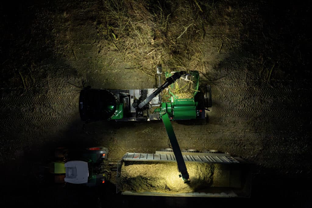 Sloophout versnipperen: van compacte kracht tot chippertrucks 4