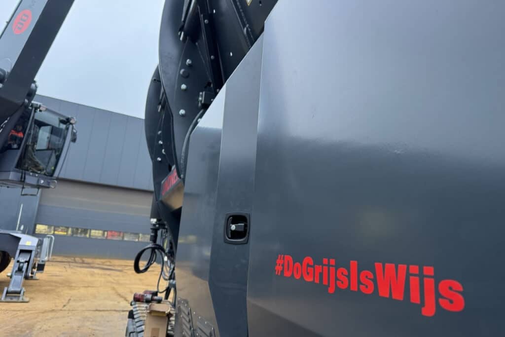 Nieuwe Lindner Urraco 75DK-4 voor Do-Metals 4