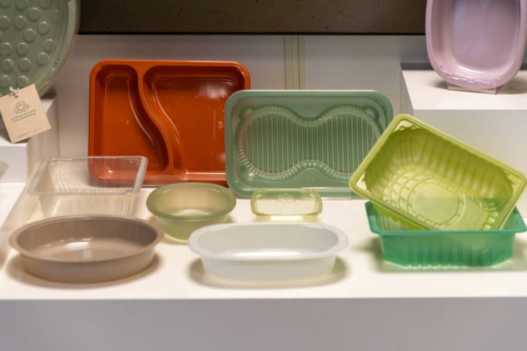 STEINERT AI maakt recycling van voedselveilige trays mogelijk bij Cirrec 2