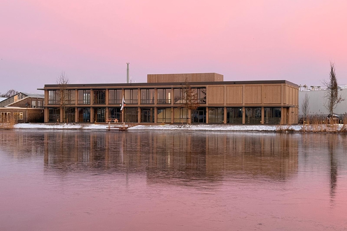 Van Meeuwen verhuist naar nieuwe, duurzame locatie in Weesp 2