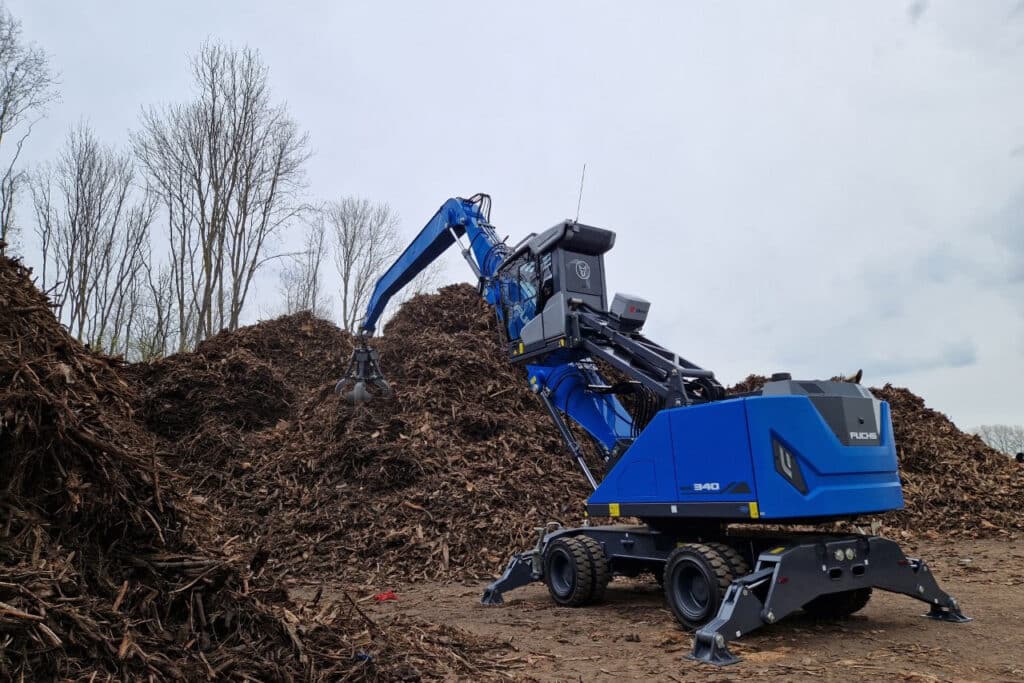 Kemp Schalkwijk neemt nieuwe Fuchs MHL340G in bedrijf 3