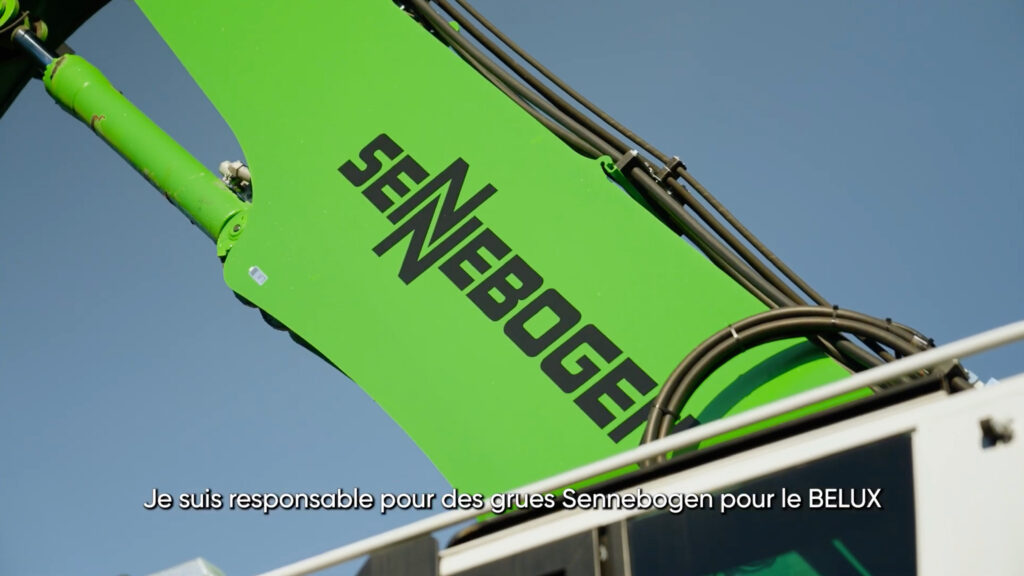 Sennebogen 821 chez Auto2000 : recycler les voitures plus efficacement avec SMT et Powerhand 2