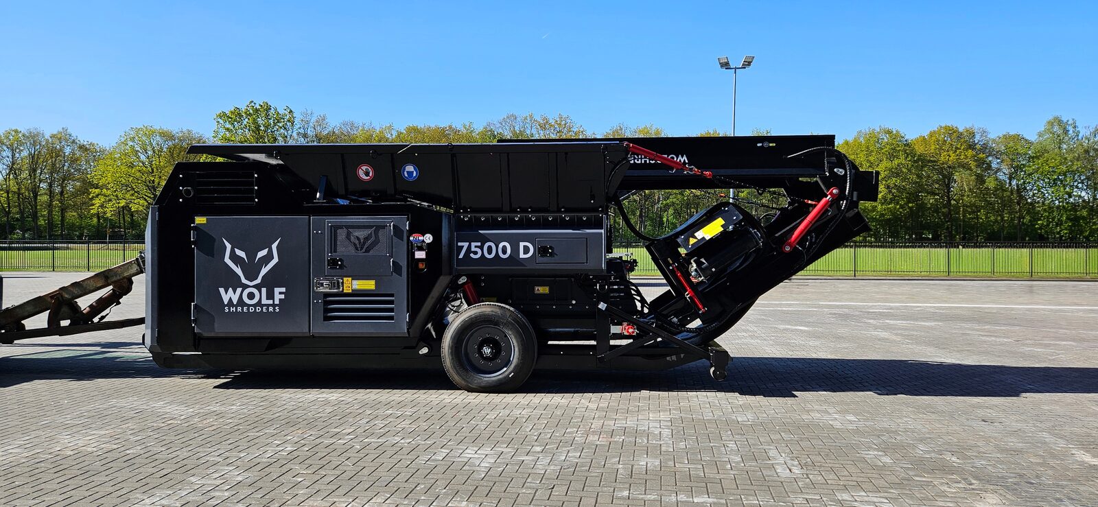 Nieuwe voorbreker versterkt machineaanbod voor schrootrecycling