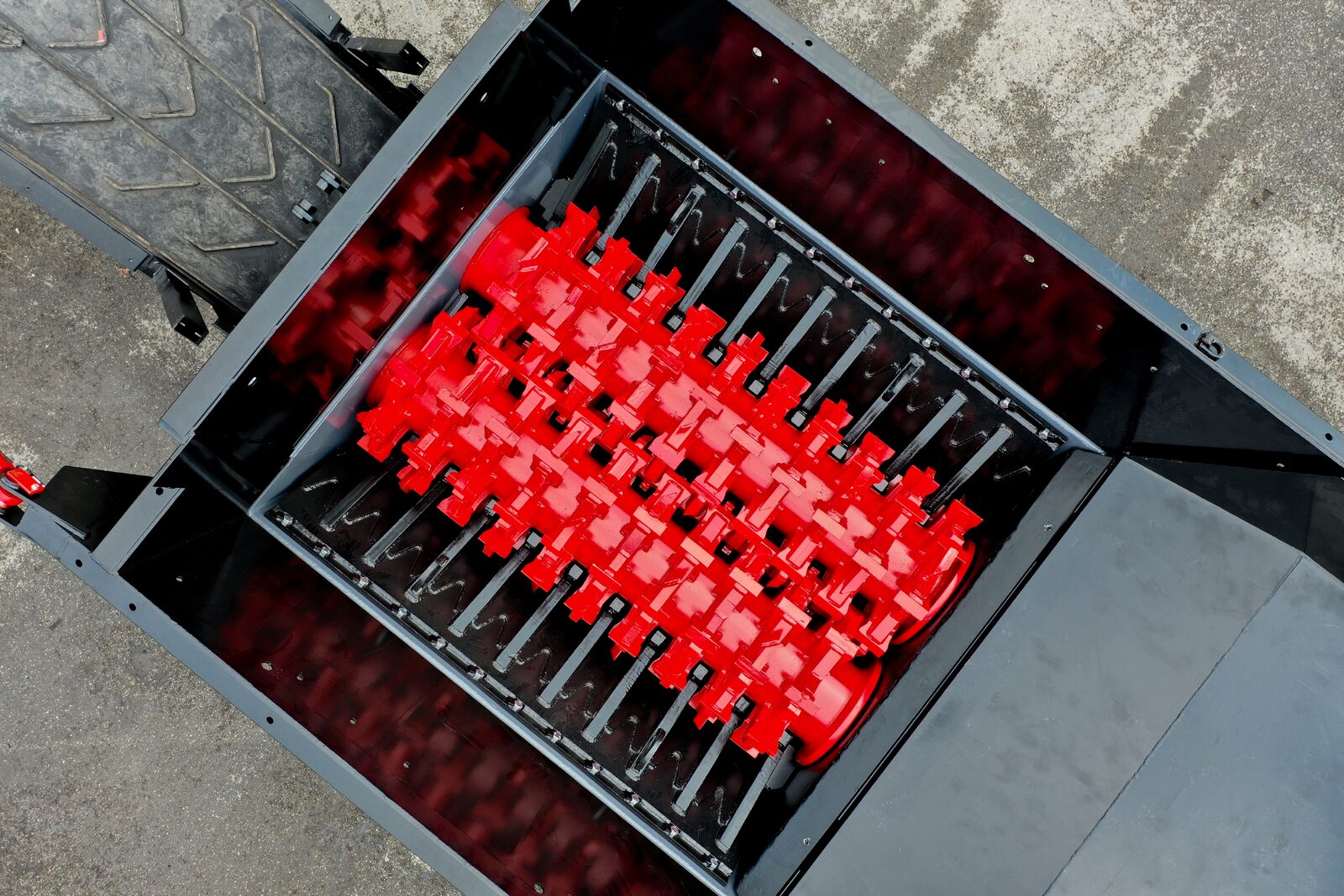 Nieuwe voorbreker versterkt machineaanbod voor schrootrecycling 1